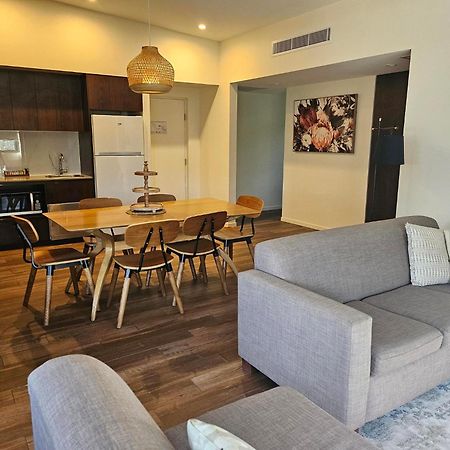 Altitude On Montville Extérieur photo A typical apartment at the Village