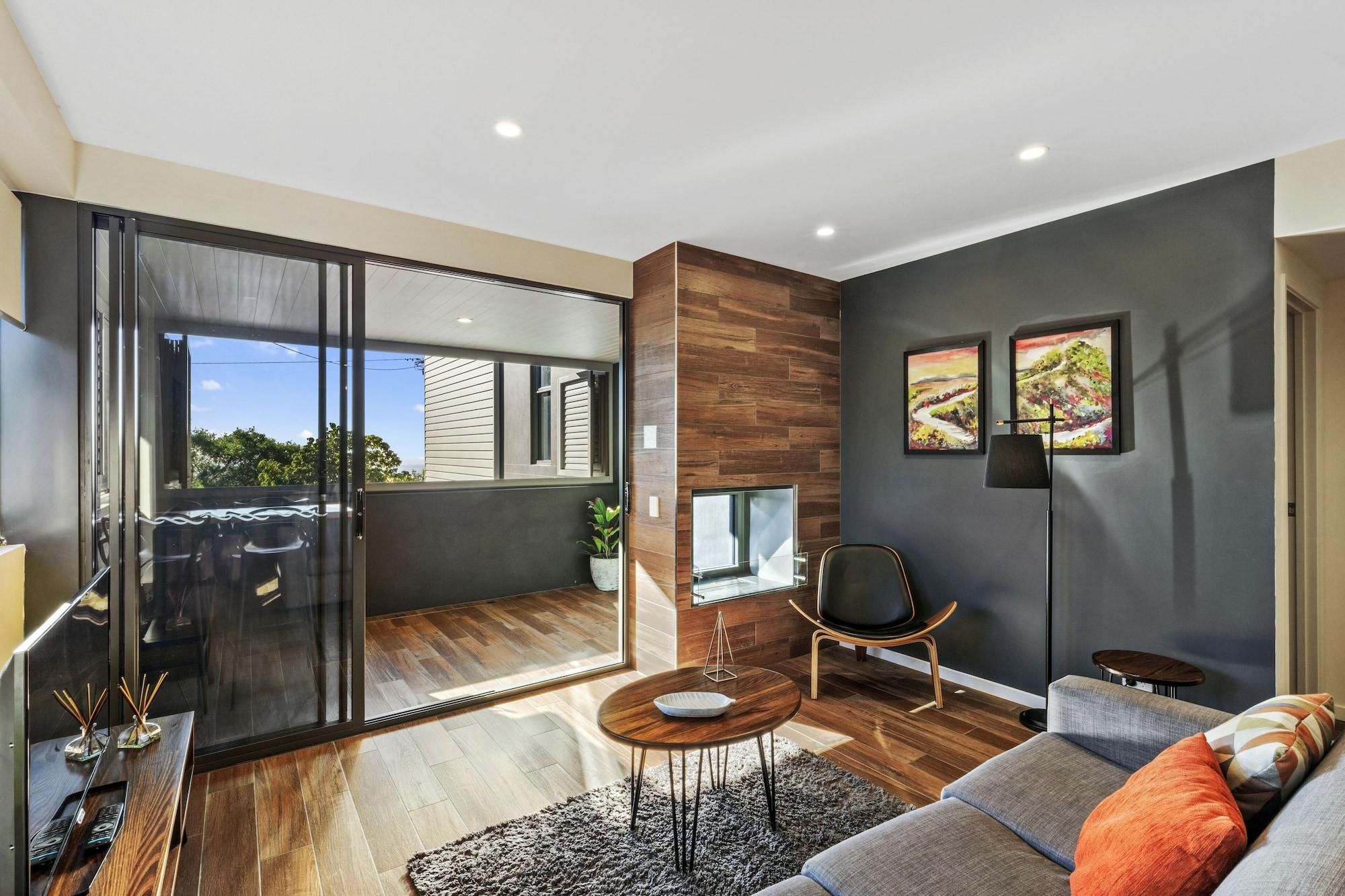 Altitude On Montville Extérieur photo The interior of a typical apartment at the complex