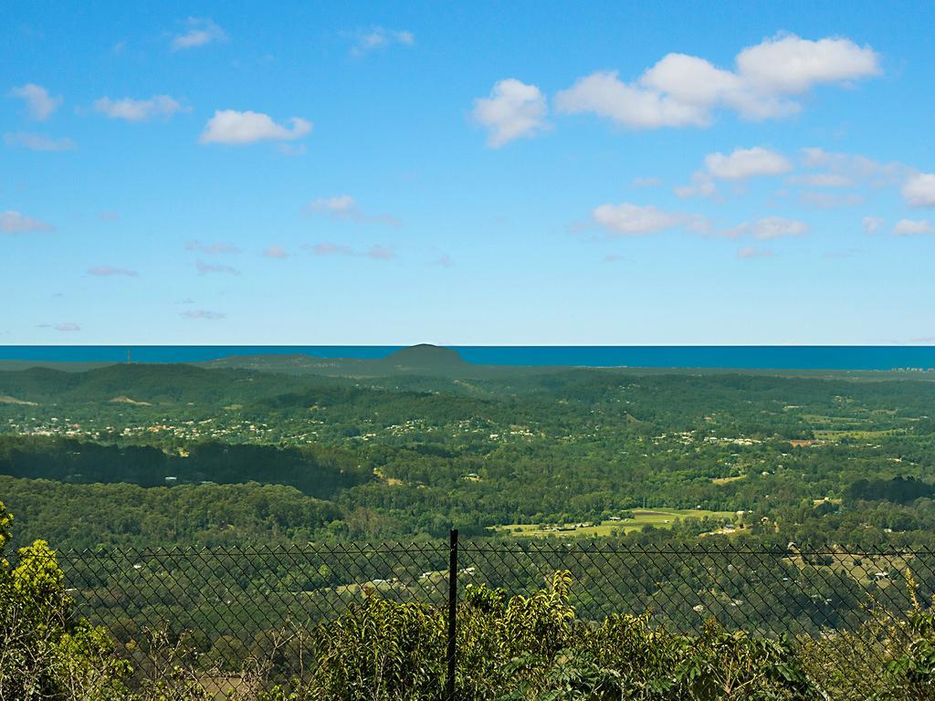 Altitude On Montville Extérieur photo View from the summit of Mount Coolum