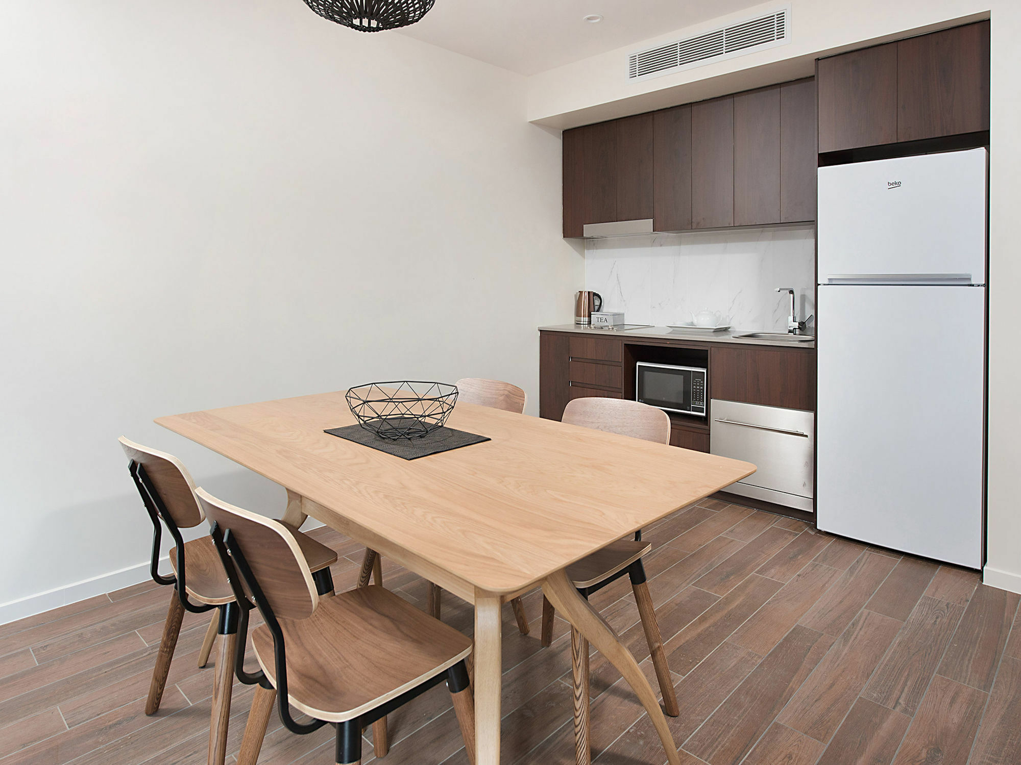 Altitude On Montville Extérieur photo A kitchen in a student apartment at the University of Adelaide