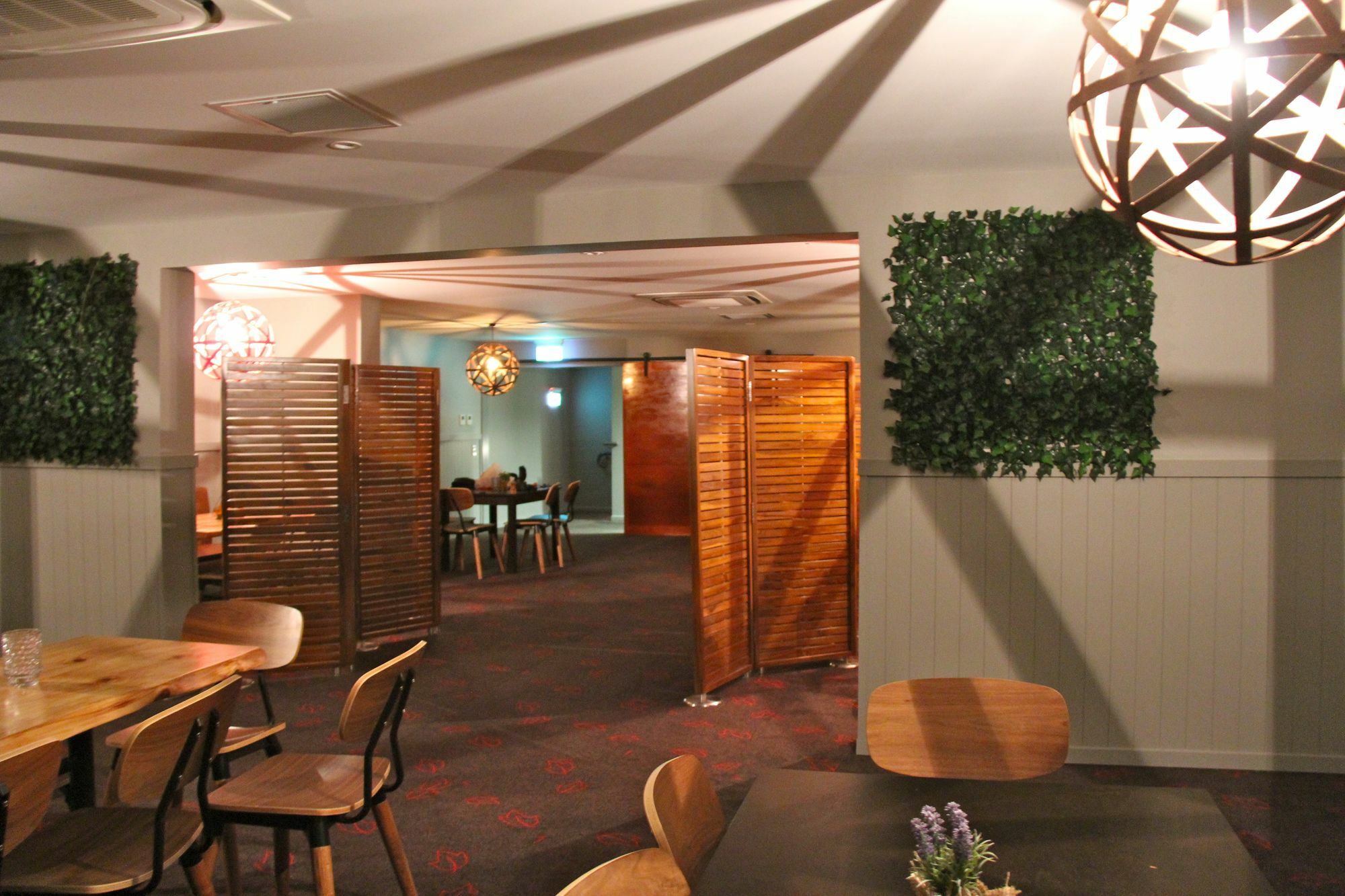 Altitude On Montville Extérieur photo The interior of the restaurant